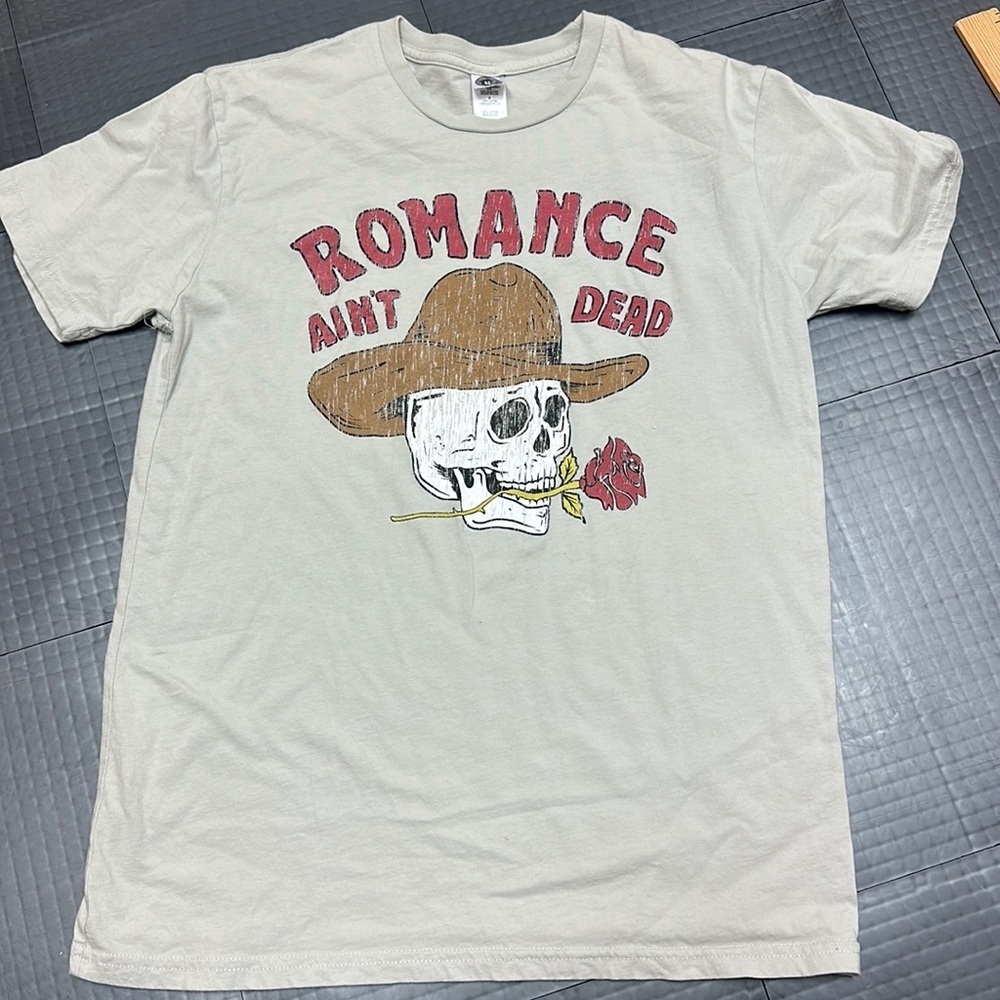 ROMANCE AIN’T DEAD SKELETON T SHIRT SIZE SMALL